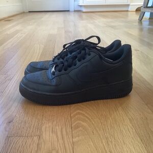 Nike Air Force 1’s ‘07 Men’s Size 8